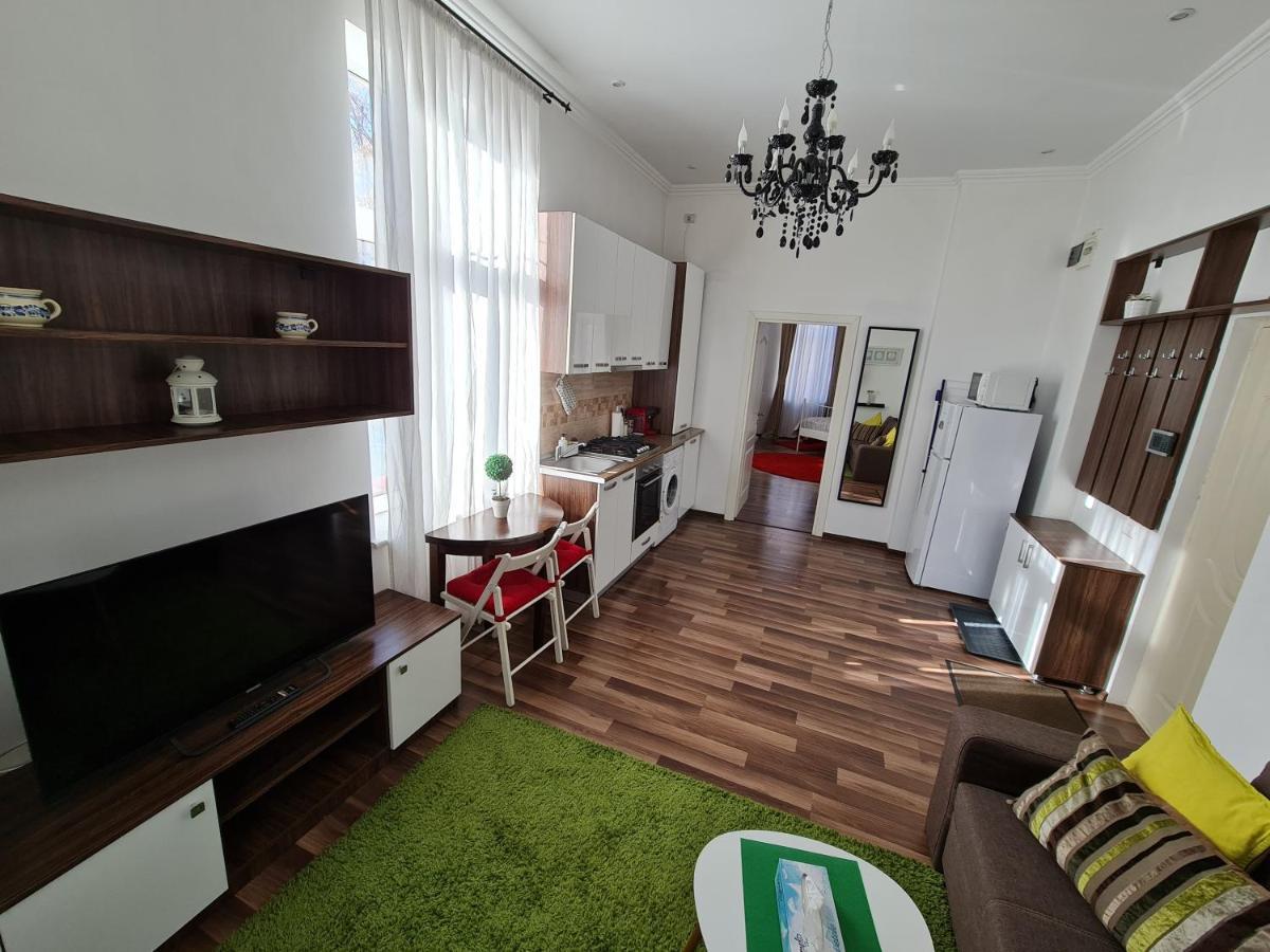 Downtown Central University Apartament - Cal1 Bucarest Extérieur photo