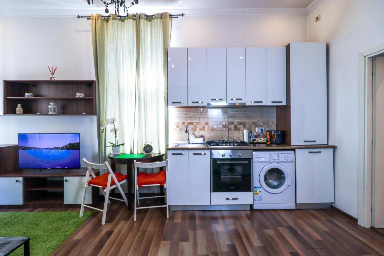 Downtown Central University Apartament - Cal1 Bucarest Extérieur photo