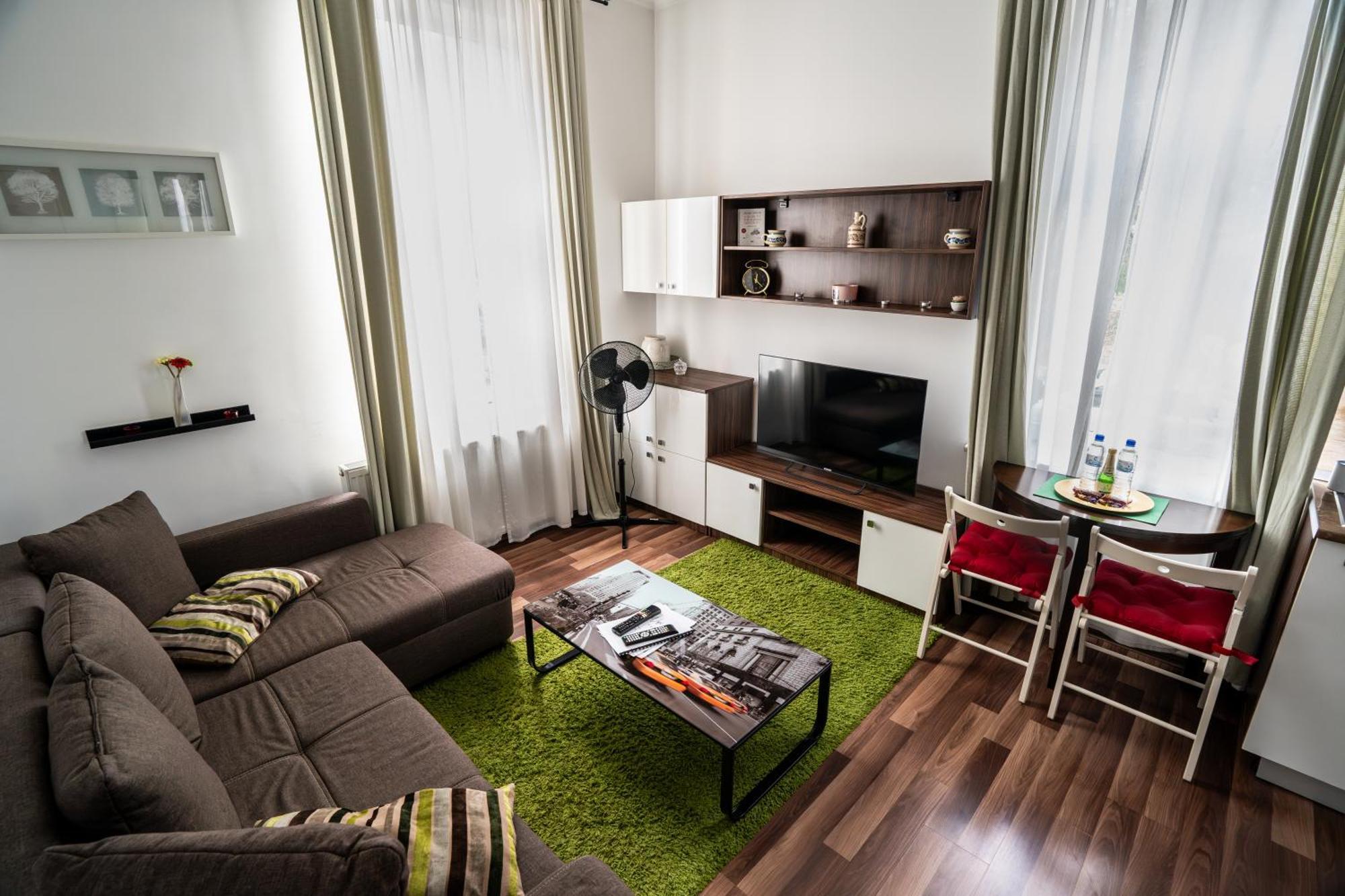 Downtown Central University Apartament - Cal1 Bucarest Extérieur photo